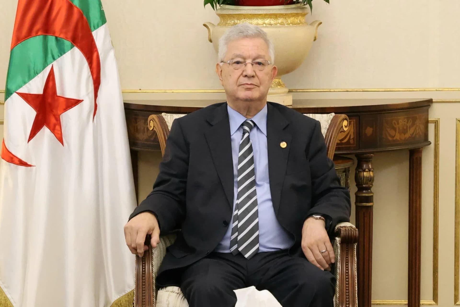 Le président du Conseil de la nation M. Azouz Nasri