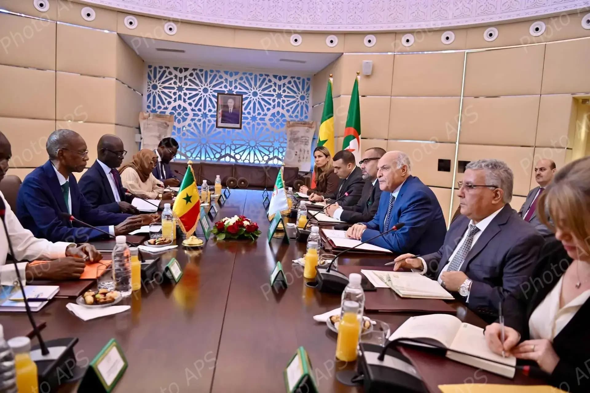 Attaf reçoit son homologue sénégalais