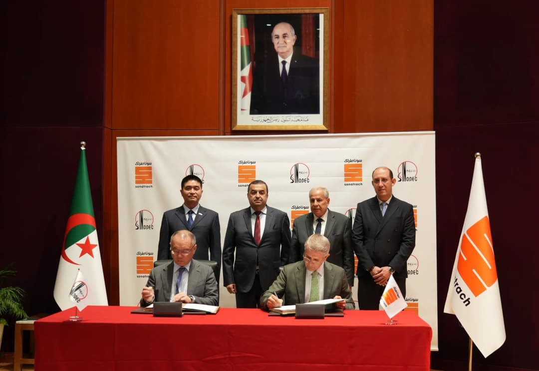Signature d'un accord entre Sonatrach et la la société chinoise Sinopec pour l'évaluation et le développement des bassins de Gourara et de Berkine-est.