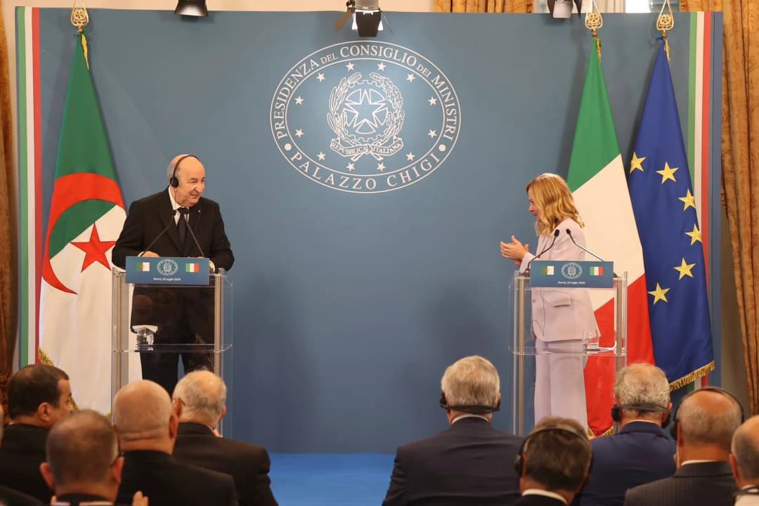 Le président de la République Abdelmadjid Tebboune en conférence de presse a l'occasion la 5e session du Sommet intergouvernemental algéro-italien de haut niveau.