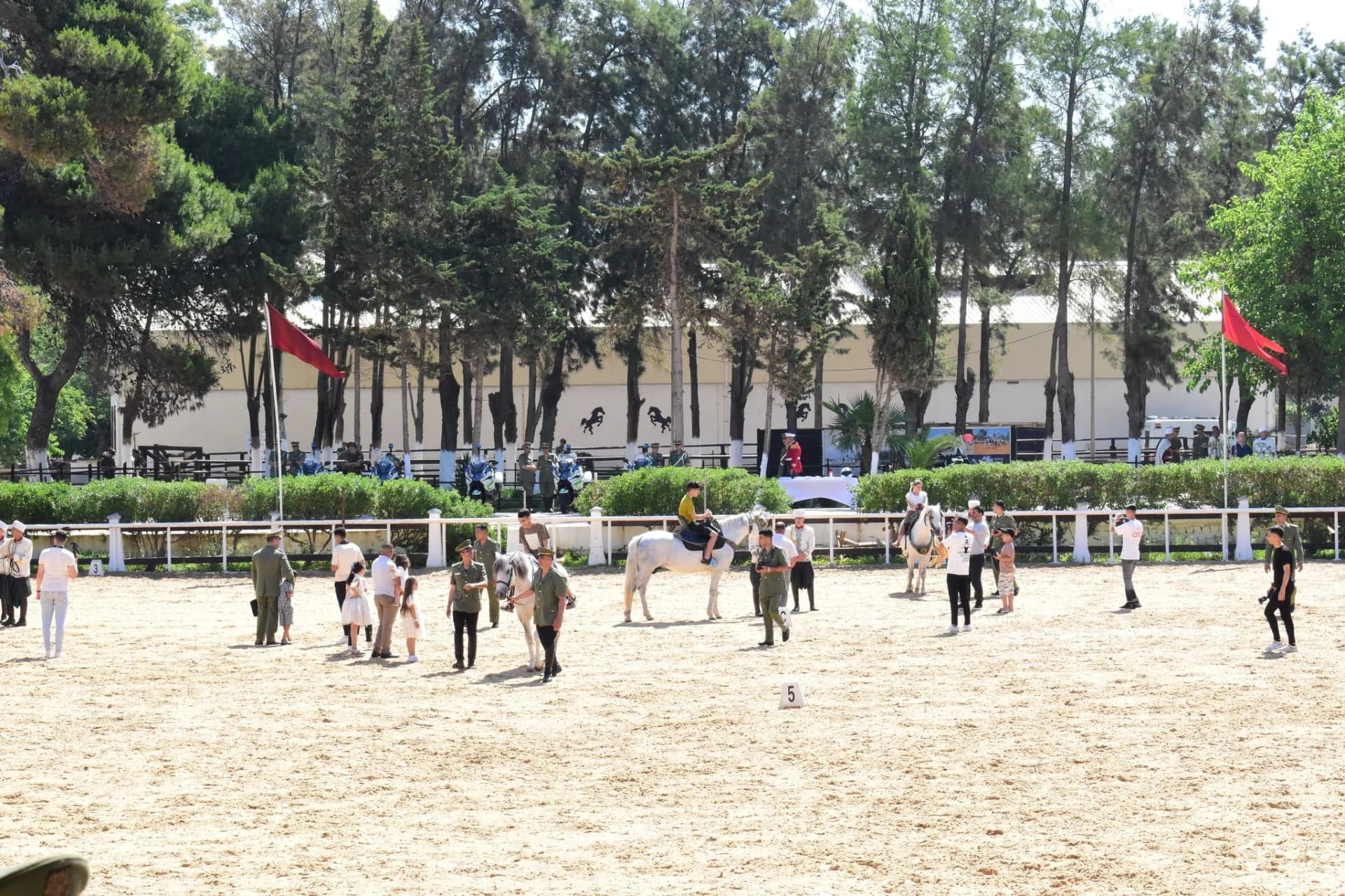 Le Commandement de la Garde républicaine organise des journées portes ouvertes au profit des enfants