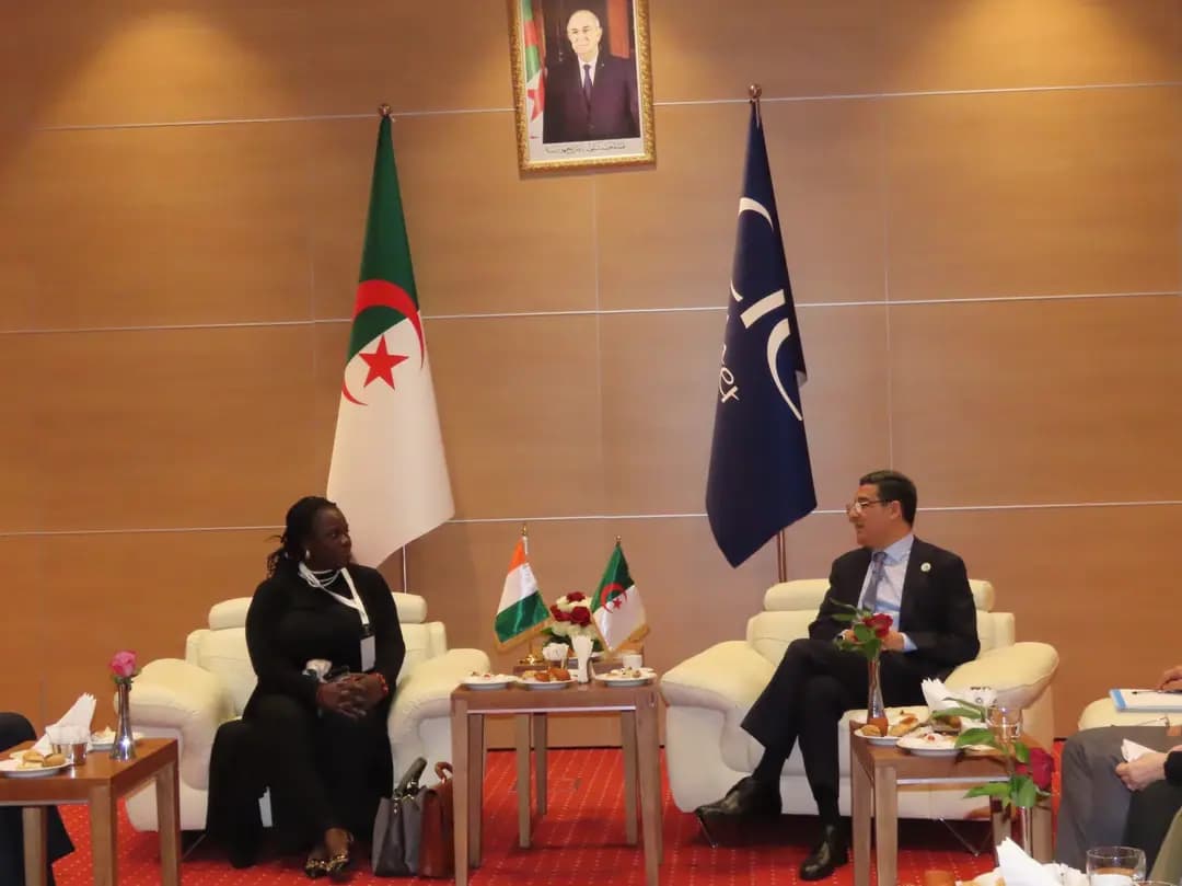 Ait Messaoudene rencontre des responsables de plusieurs pays participants