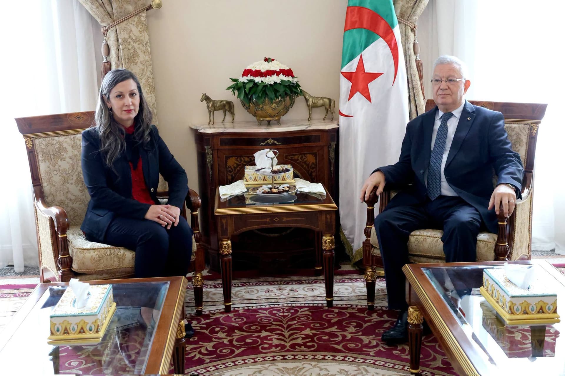 Le président du Conseil de la nation reçoit la présidente de l'APN