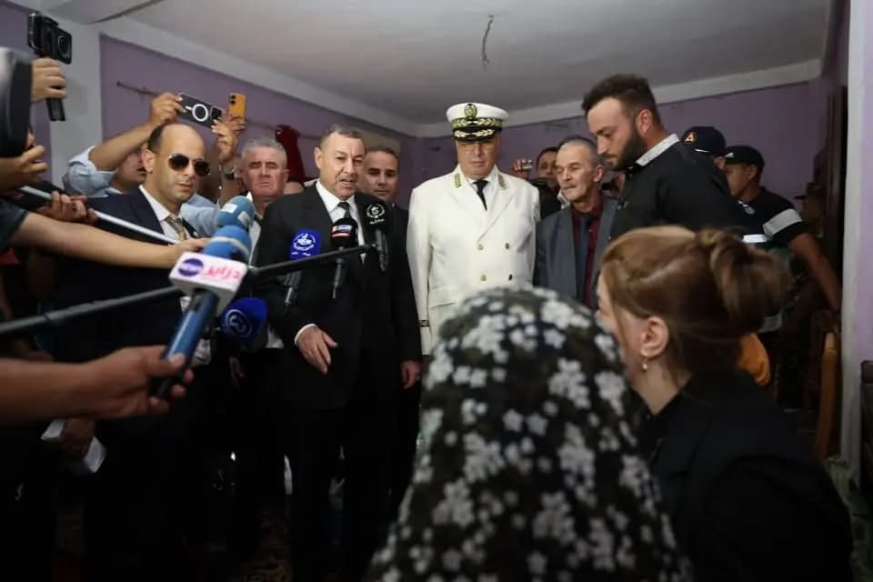 M. Sayoud présente les condoléances à la famille de la victime des 

