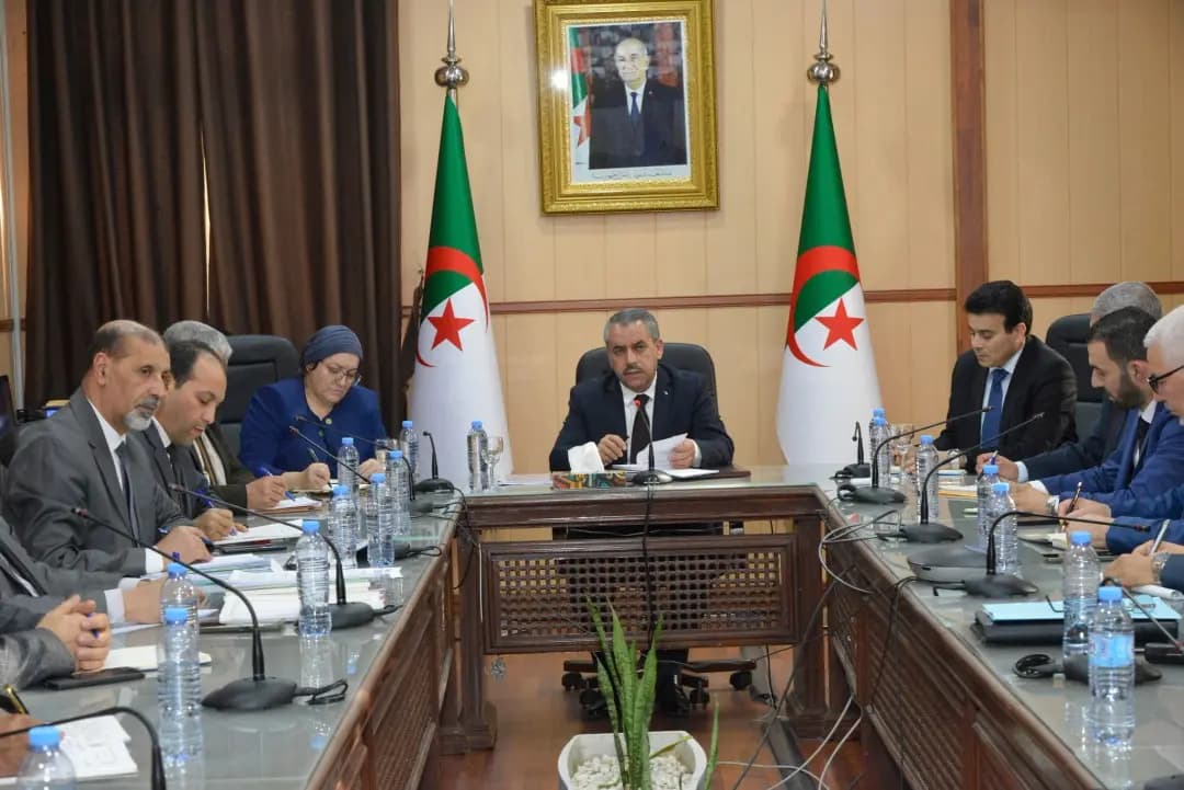 Sadaoui insiste sur le respect des dispositions légales régissant le dépôt des dossiers de candidature au concours de recrutement des enseignants