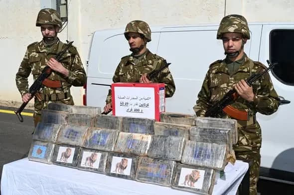 Démantèlement d'un réseau criminel spécialisé dans le trafic de drogue dure et saisie de 49,400 kg