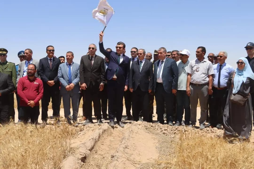 Yacine El-Mahdi Oualid lance depuis la wilaya d’Ouargla la campagne moisson-battage