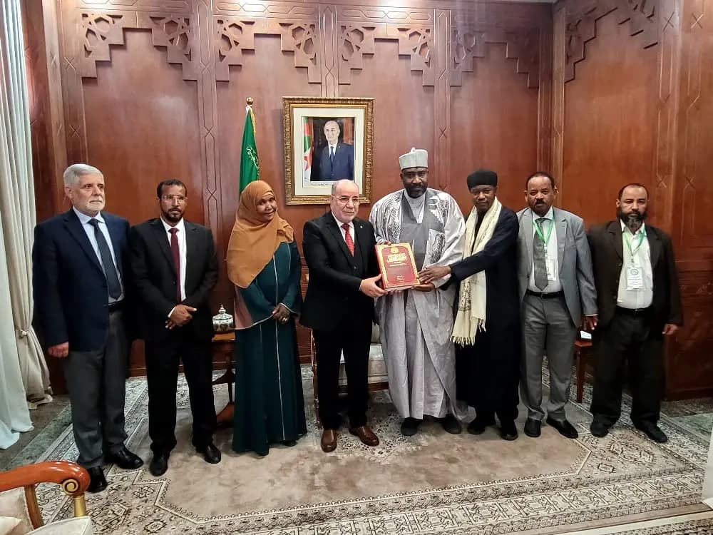 Belmehdi reçoit une délégation d'oulémas et de chouyoukh ayant participé au Colloque international sur le rite malékite