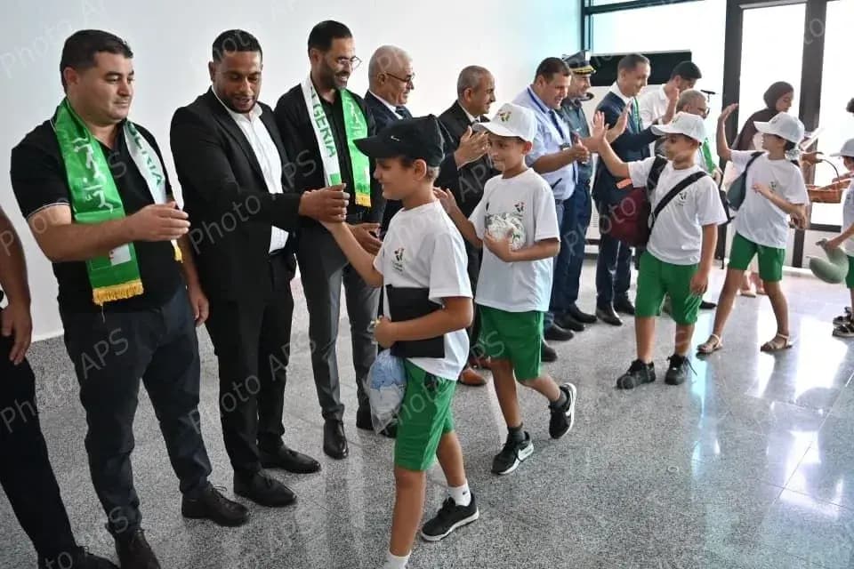 Arrivée en Algérie du troisième et dernier groupe d'enfants de la communauté nationale établie à l'étranger