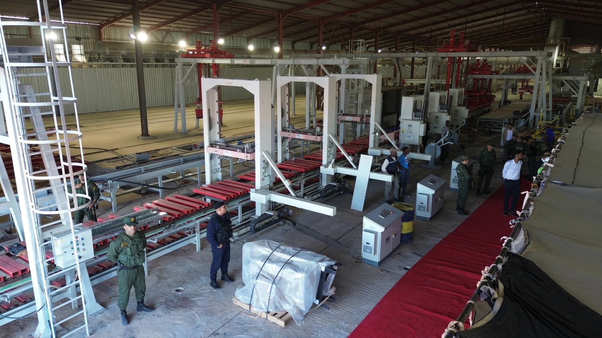 hâter les travaux pour l'exploitation de la briqueterie de Fenoughil en mars prochain