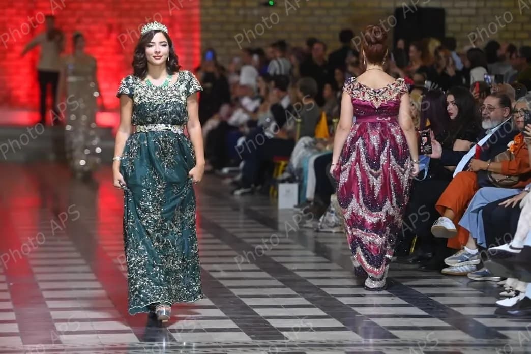 Festival de la blouza algérienne à Oran : couleurs, authenticité et créativité