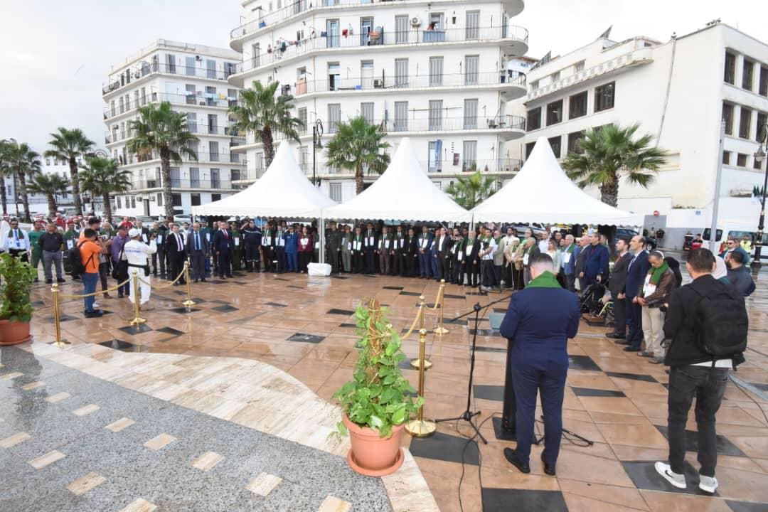 Le ministre des Moudjahidine préside la cérémonie de levée des couleurs nationales à Alger