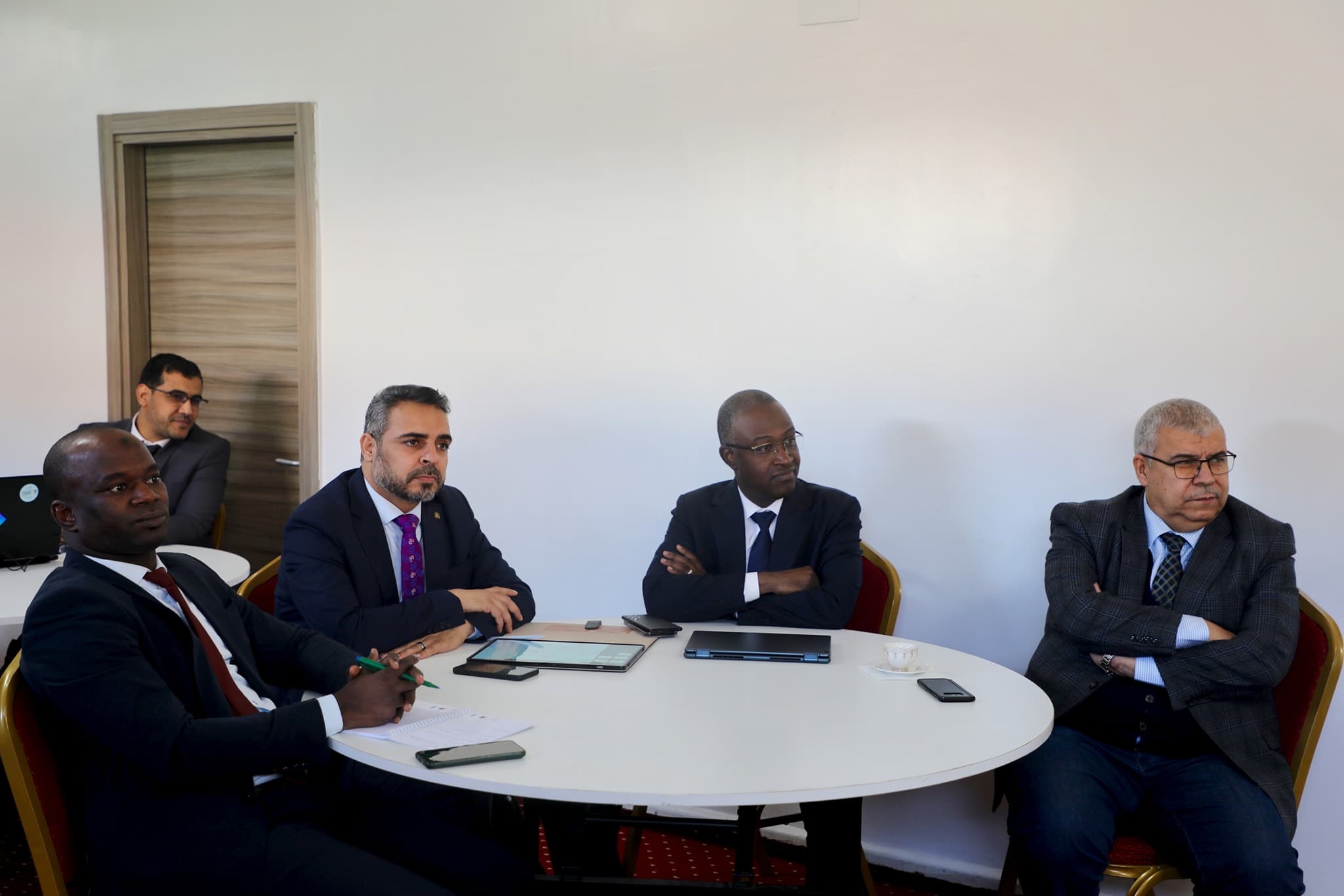 Hidaoui procède à l'installation du comité d'organisation chargé du programme national de qualification des jeunes leaders