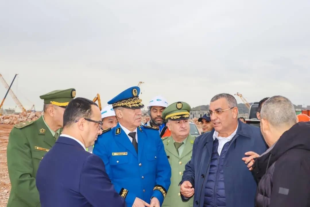 Djellaoui met en avant le caractère stratégique du projet d'extension du port phosphatier d'Annaba
