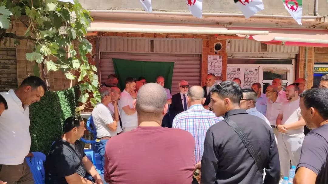 Douibi souligne, à Skikda, l'importance de voter pour des candidats compétents