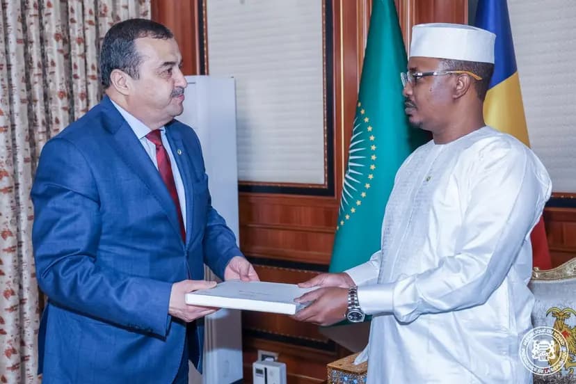 Représentant le président de la République, Arkab reçu à N'Djamena par le président de la République du Tchad