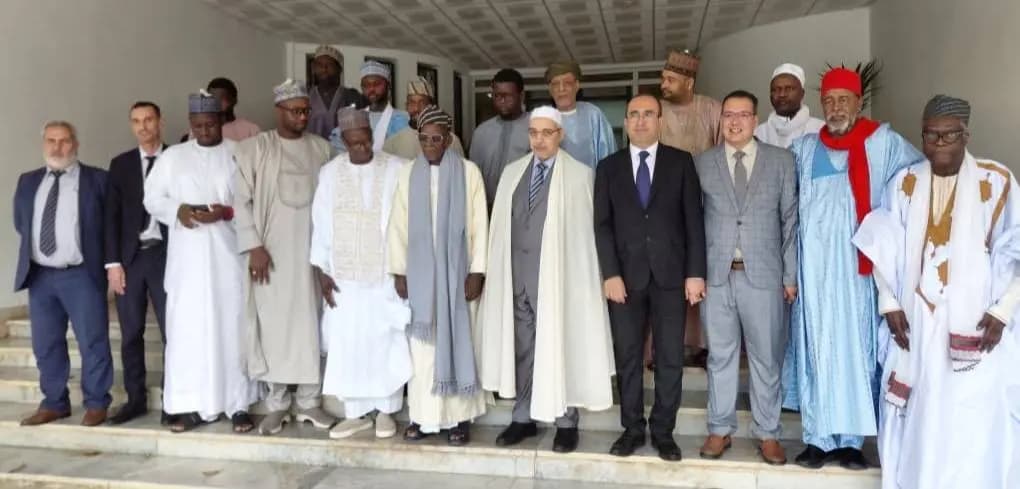 Le président du HCI reçoit le khalife général de la Fayda Tidjaniya au Sénégal