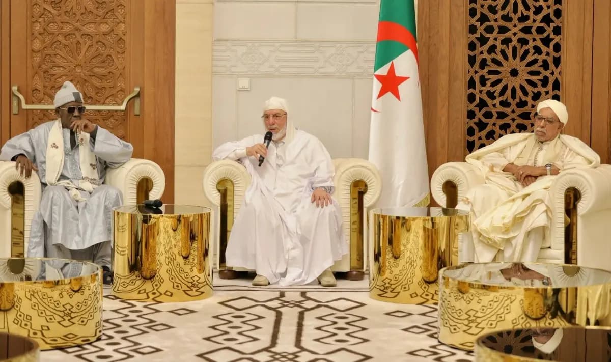 Le recteur de Djamaâ El-Djazaïr reçoit le Khalife général de la Fayda Tidjania au Sénégal