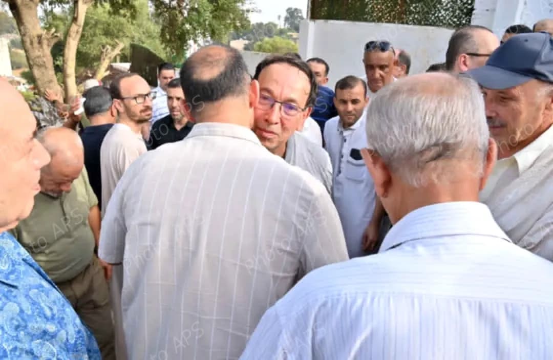 Le défunt moudjahid et ancien diplomate Salah Benkobbi inhumé au cimetière de Sidi Yahia à Alger