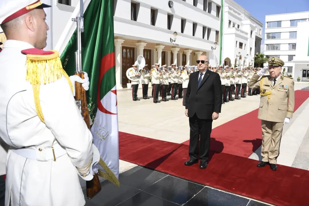 Le président de la République en visite au siège du ministère de la Défense nationale.