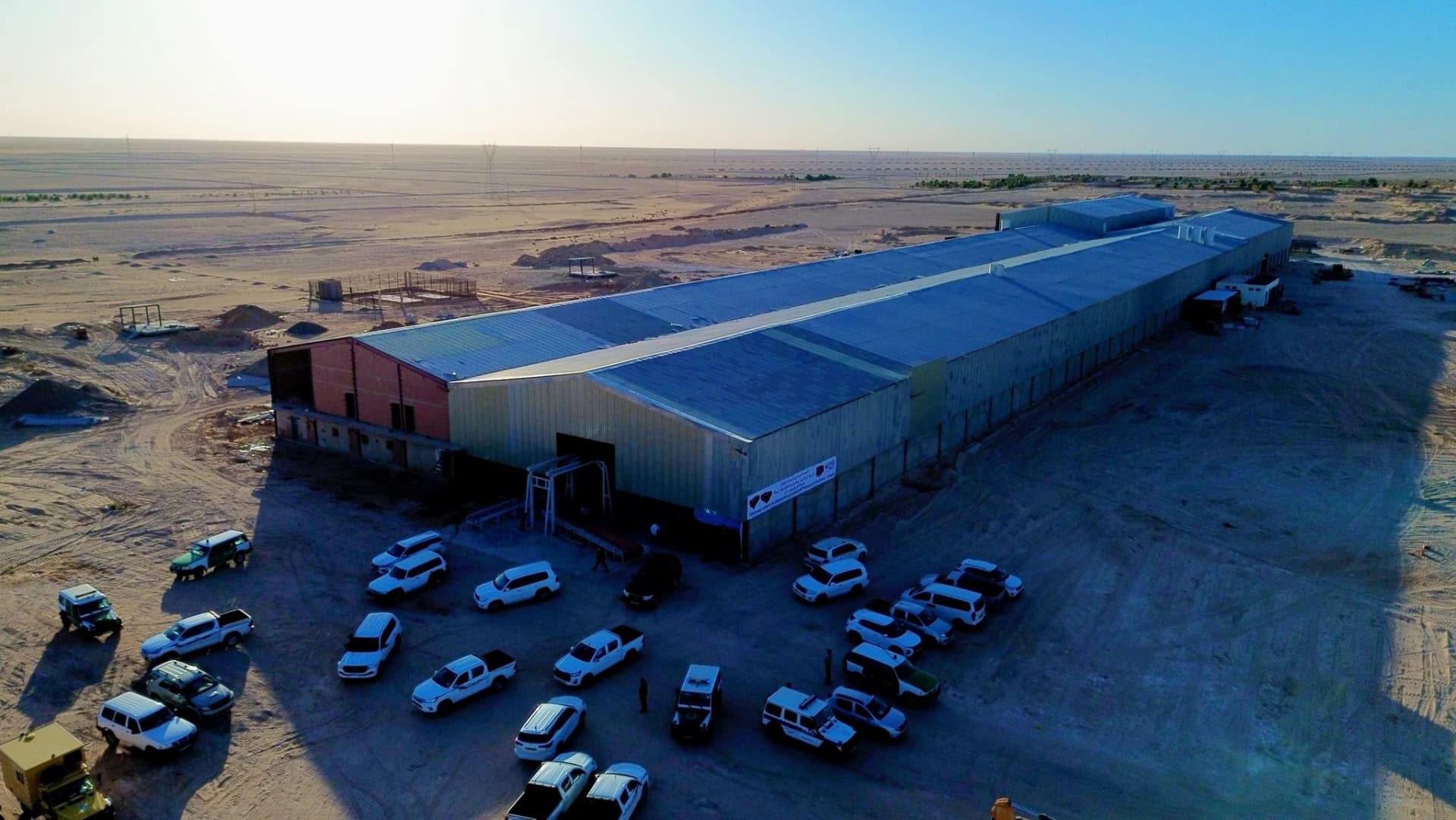 hâter les travaux pour l'exploitation de la briqueterie de Fenoughil en mars prochain