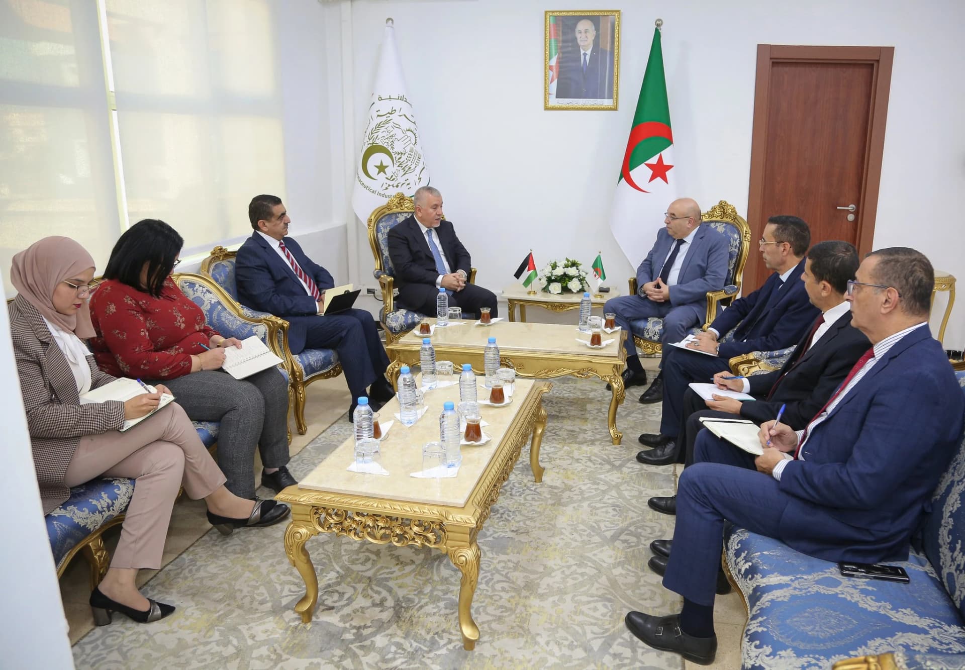 Examen des moyens de renforcer la coopération algéro-jordanienne