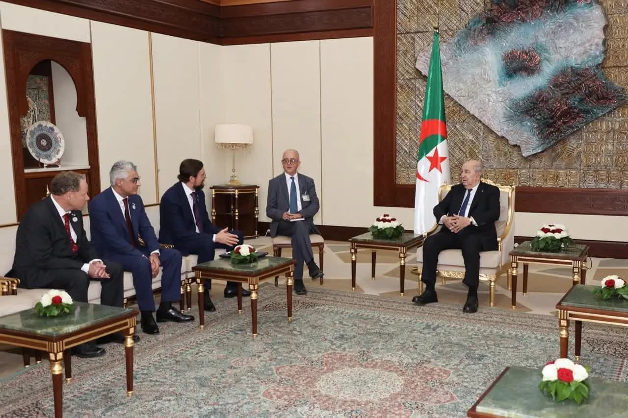 Le président de la République reçoit le président de l'organisation patronale russe Business Russia