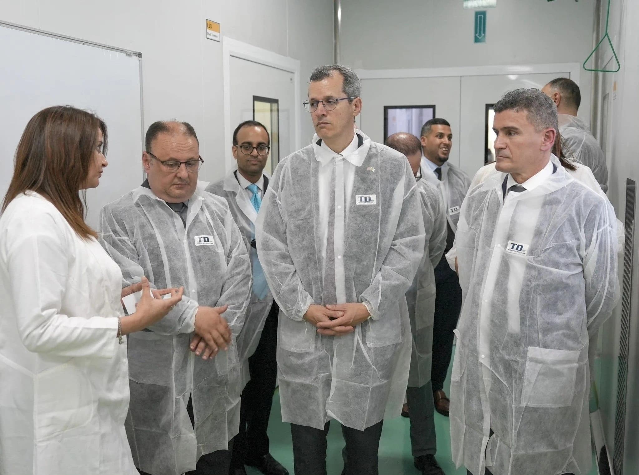 Une délégation du laboratoire américain "Abbott" visite l'unité de Saidal à Constantine