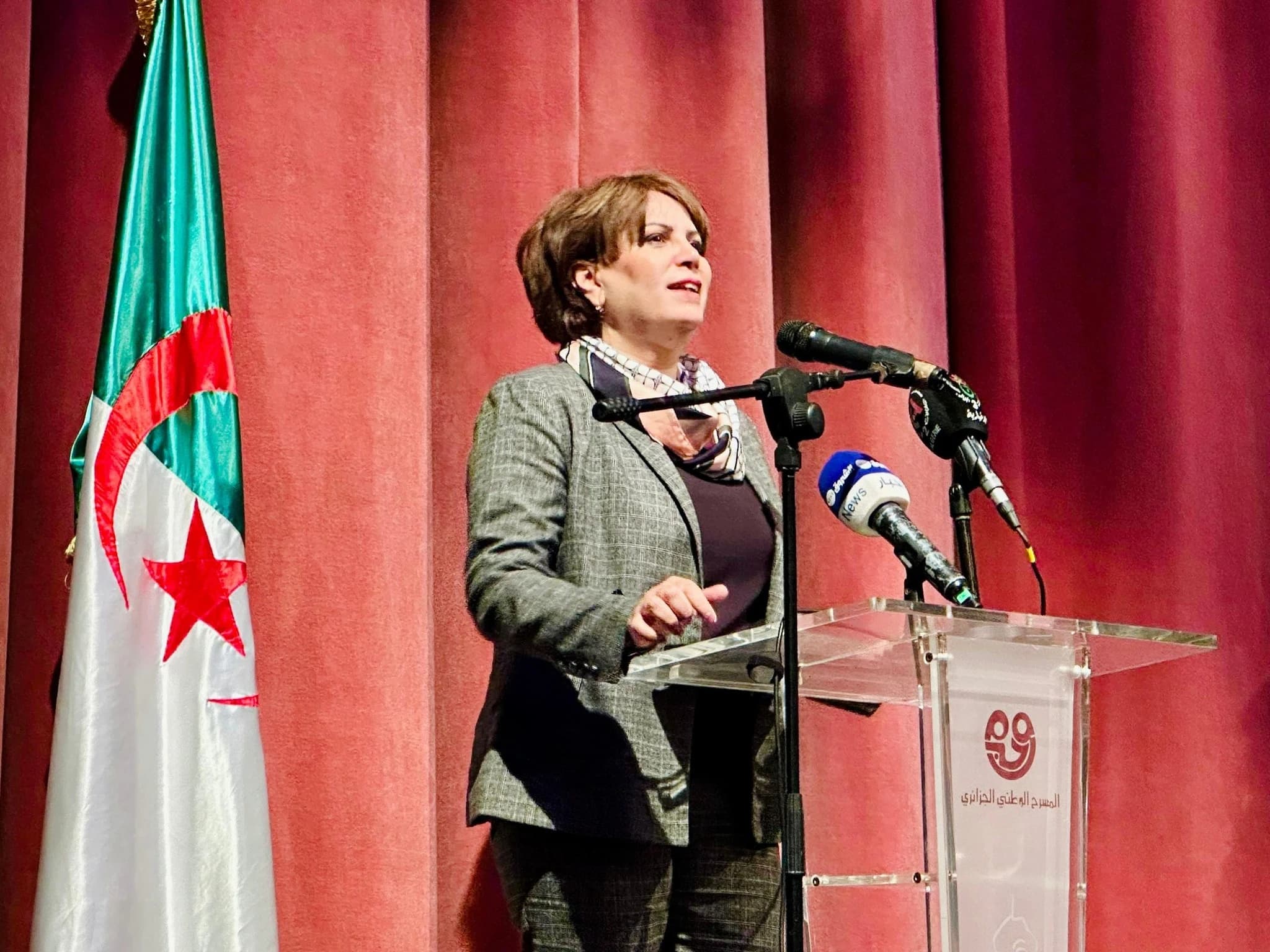 La troisième saison du programme "Théâtre à l'Université" s’ouvre à Alger sur la perspective d’un partenariat entre le secteur de la Culture et celui de l’Enseignement supérieur