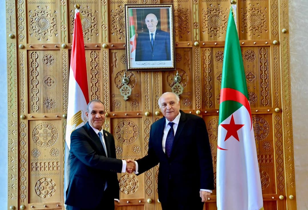 Attaf reçoit son homologue égyptien