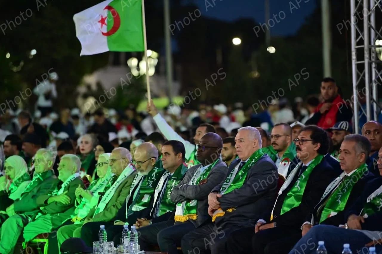 Coup d'envoi à Alger du rassemblement national de la jeunesse de l'Algérie victorieuse