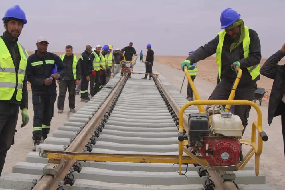 Ligne minière Béchar-Tindouf-Gara Djebilet: Djellaoui insiste sur la mobilisation de tous les moyens pour livrer le projet avant les délais contractuels