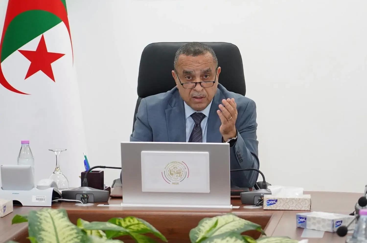 Adjal préside une réunion sur les préparatifs anticipés pour l'été 2027
