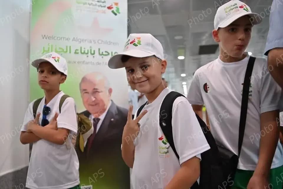 Arrivée en Algérie du troisième et dernier groupe d'enfants de la communauté nationale établie à l'étranger