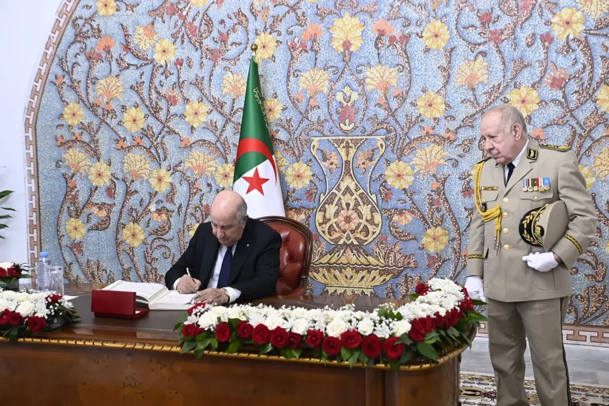 Le président de la République en visite au siège du ministère de la Défense nationale