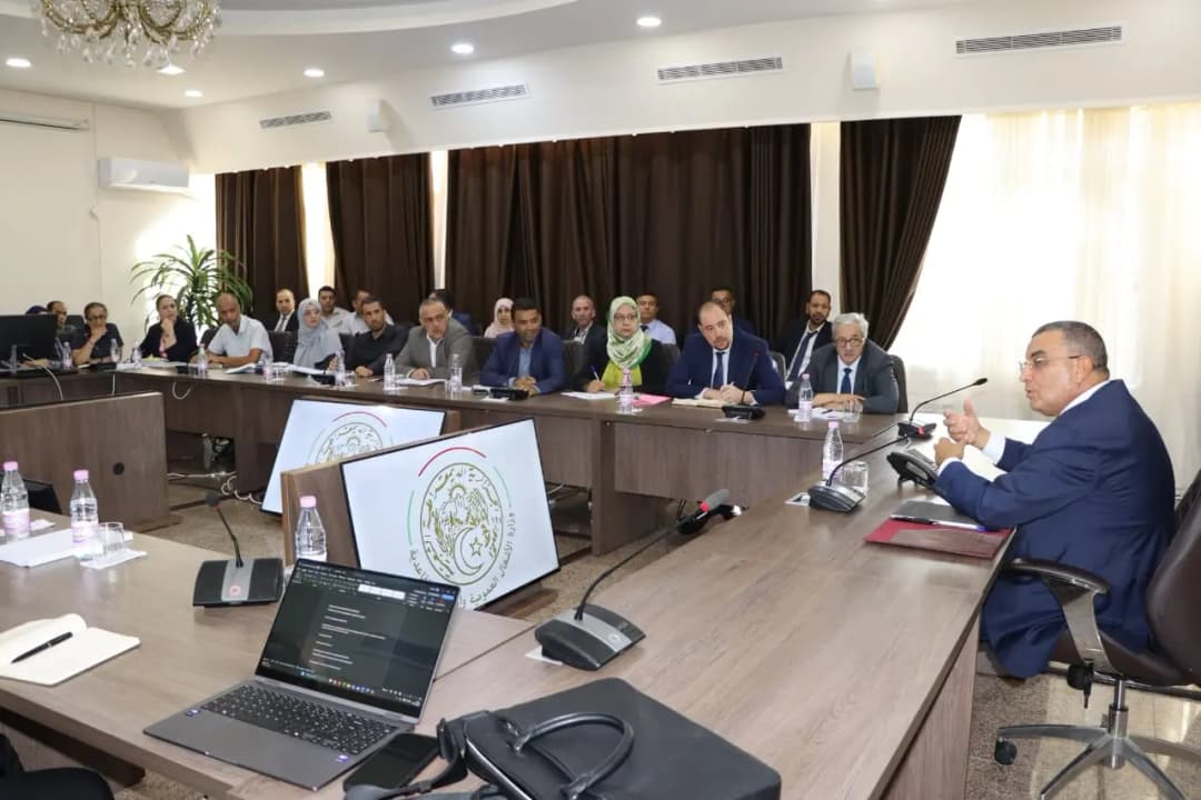 Travaux publics : Djellaoui appelle à accélérer la numérisation du secteur pour son achèvement avant la fin de l'année