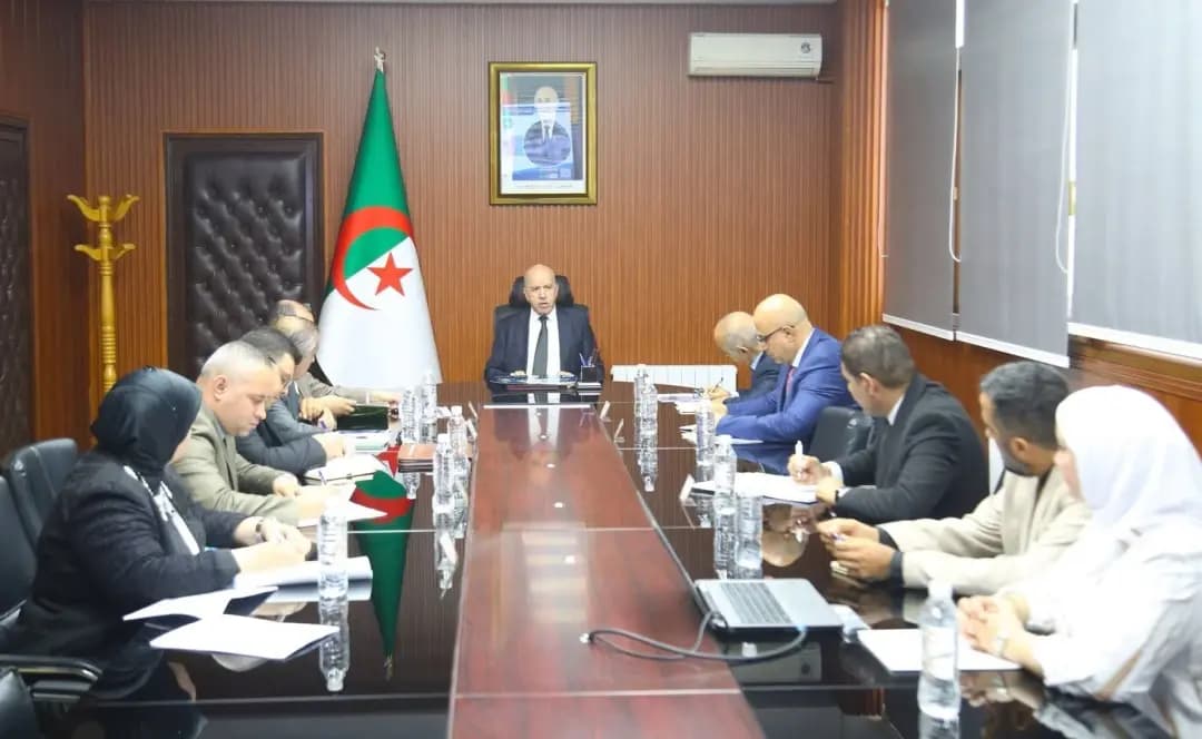 Saihi préside une réunion consacrée au suivi de la mise en œuvre du programme de modernisation des services de la CNR