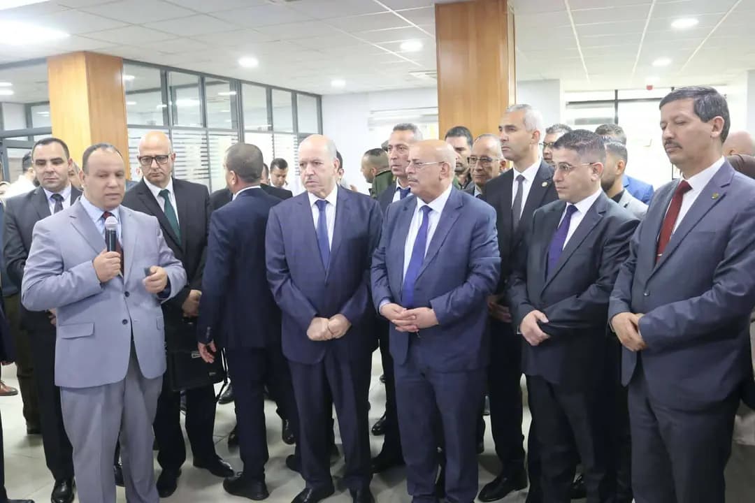 Saihi appelle à renforcer la couverture sociale au profit des personnes exerçant dans le domaine