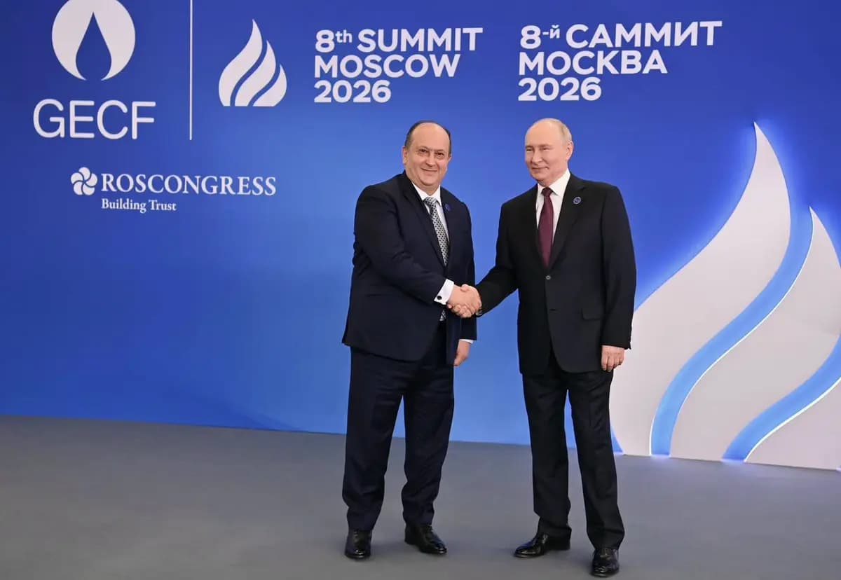 Le Premier ministre prend part à l'ouverture des travaux du Sommet du GECF à Moscou