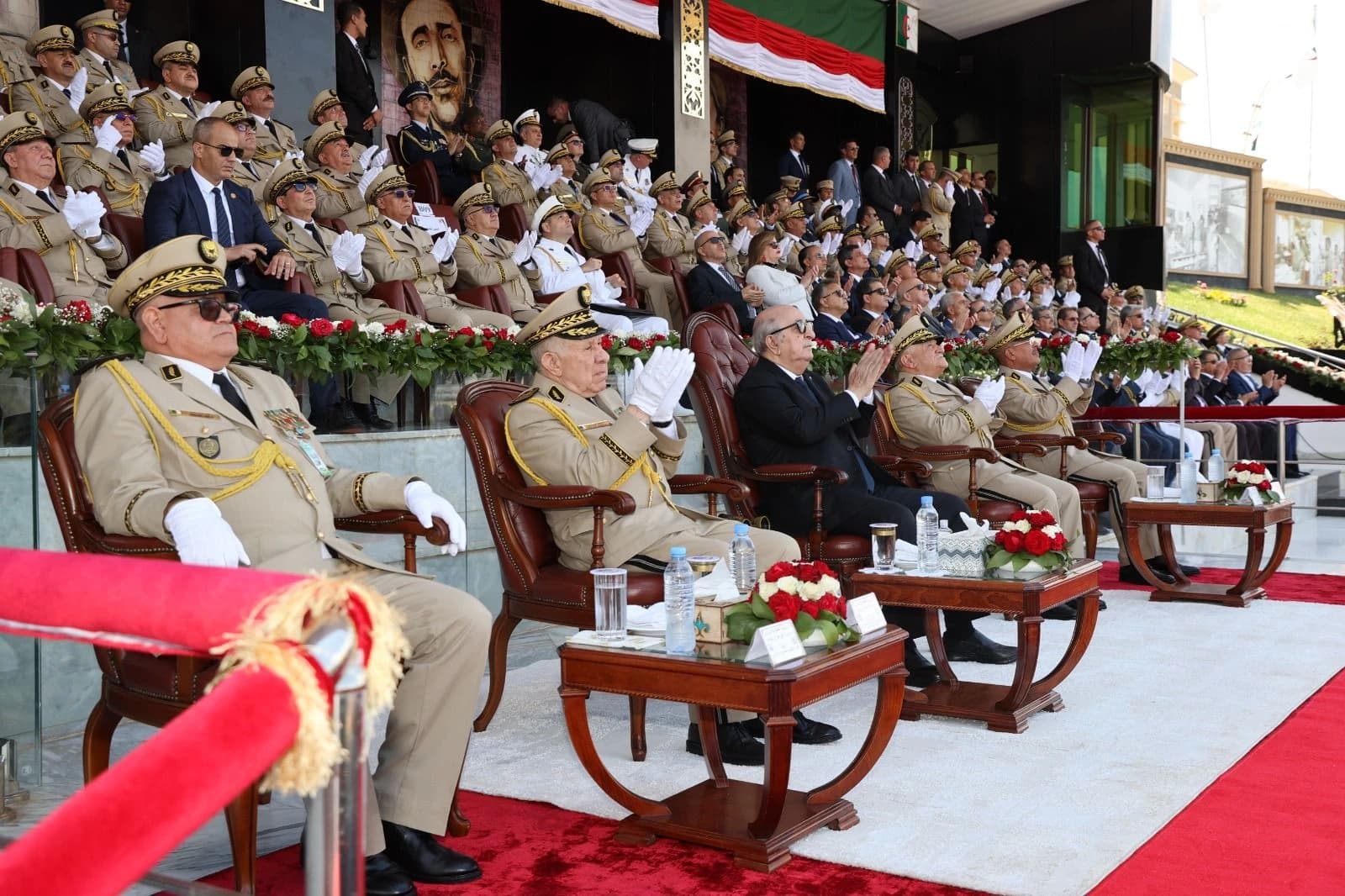 Le président de la République préside à l'Académie militaire de Cherchell la cérémonie annuelle de sortie de promotions