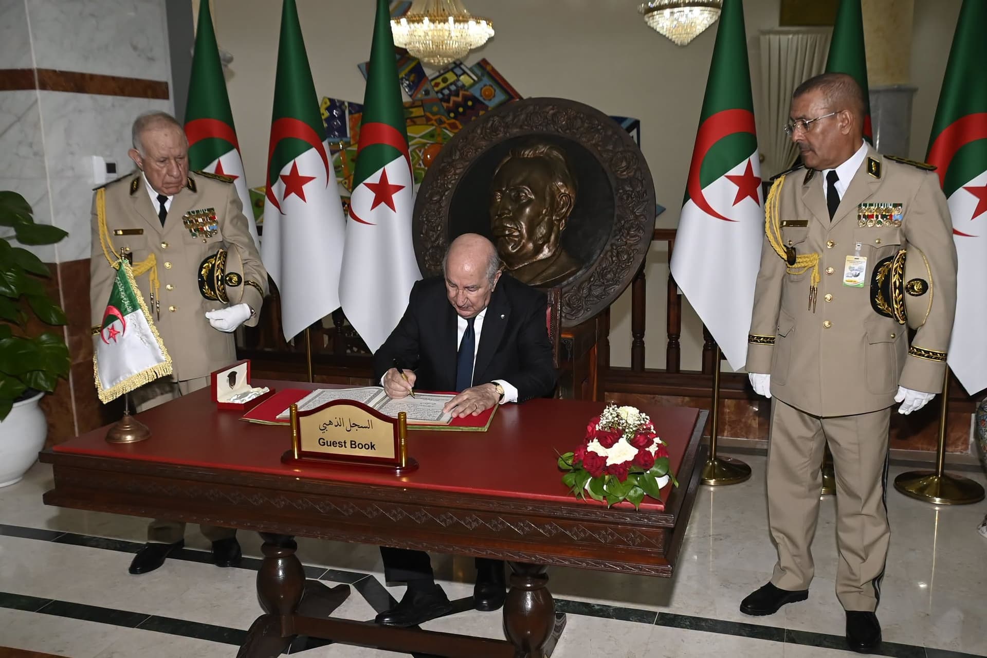 Le président de la République préside la cérémonie de sortie de promotions