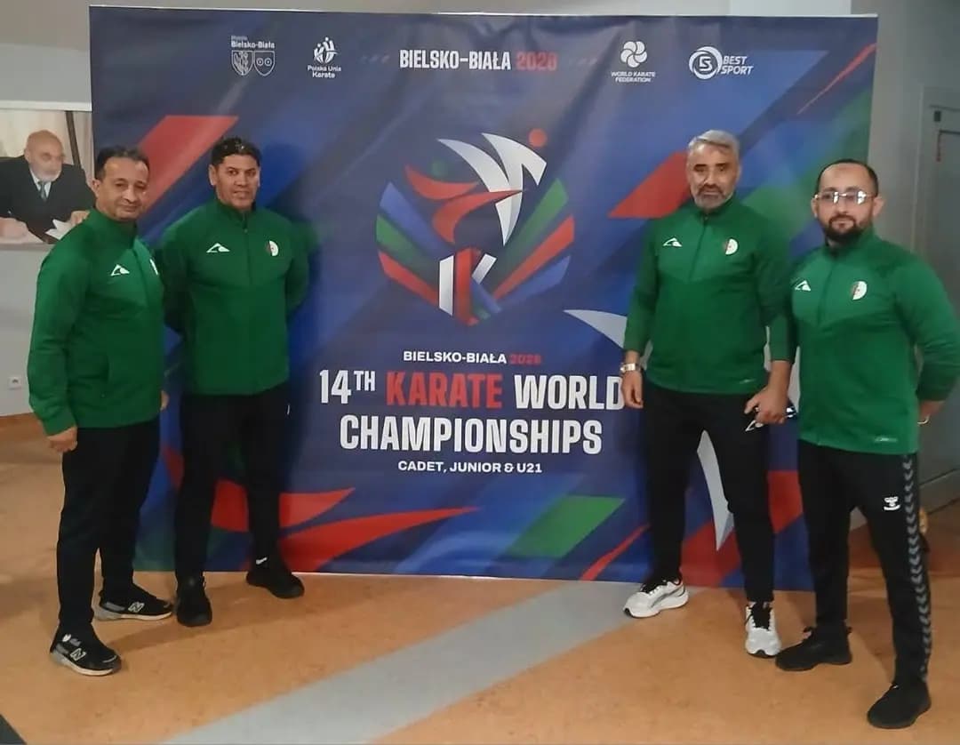 Quatre entraîneurs algériens obtiennent le badge mondial de la WKF