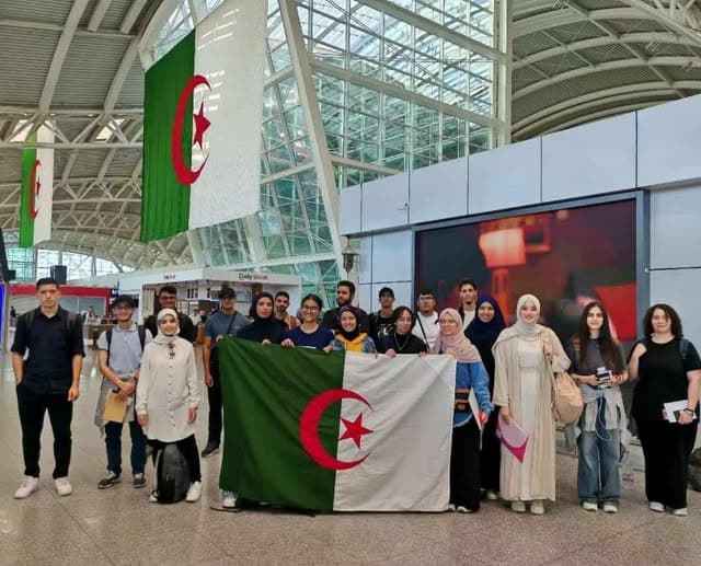 Des étudiants algériens participent en Chine au programme "Huawei Seeds For the Future 2025"