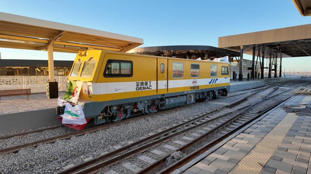 Début des essais techniques préliminaires sur la ligne Bechar-Tindouf-Gara Djebilet