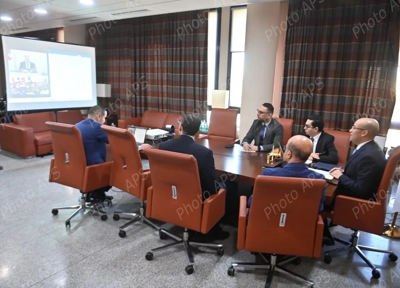 Chaib participe à l'ouverture d'une rencontre réunissant des compétences médicales algériennes du pays et de la diaspora