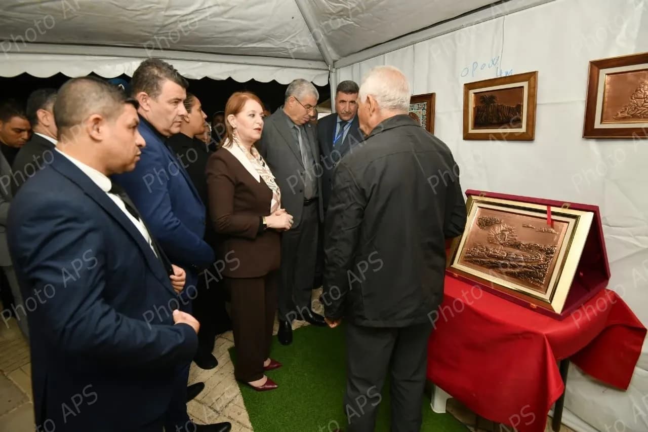 Mme Meddahi souligne l'importance de la formation des jeunes souhaitant acquérir les métiers de l’artisanat traditionnel
