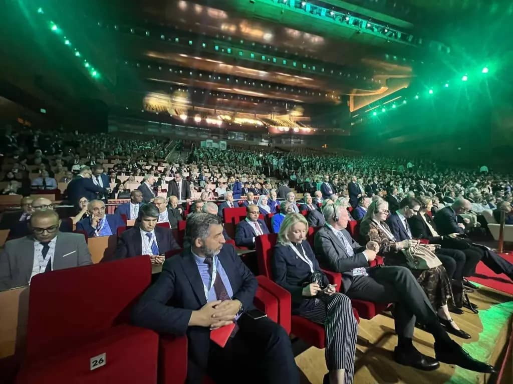 Des participants étrangers saluent les capacités de l’Algérie dans le domaine de l’énergie et de la transition énergétique.