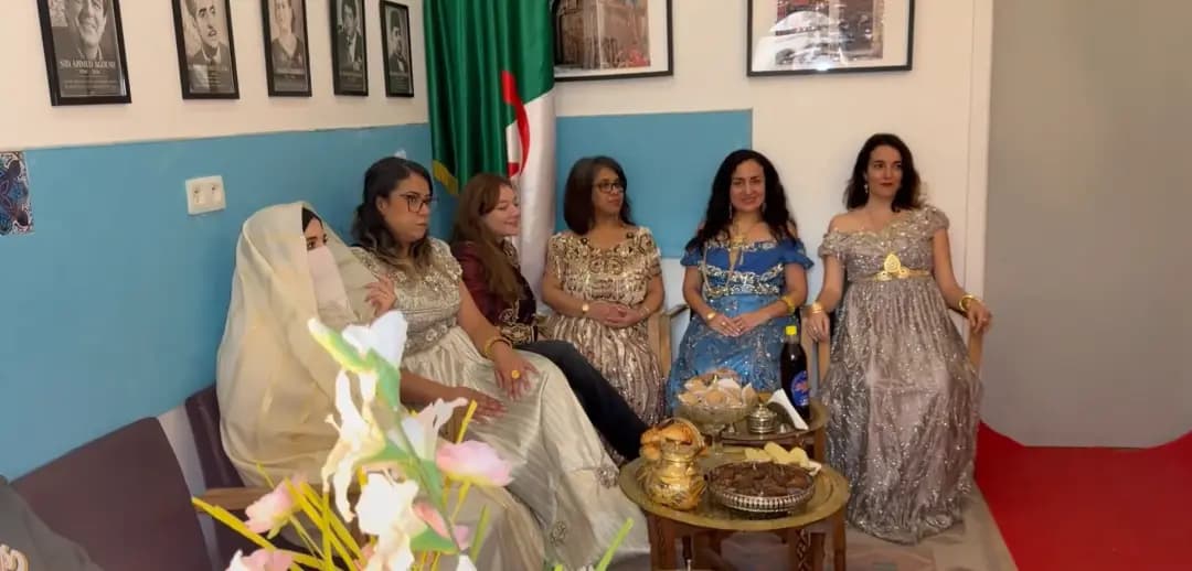 ظاهرة ثقافية تحتفي باللباس التقليدي الجزائري