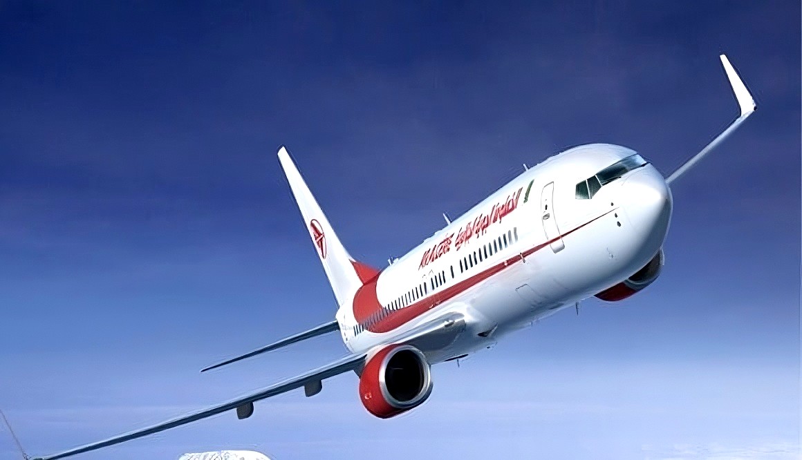 Air Algérie flight between Algiers, Nantes, and Strasbourg