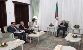 Алжир Венесуэла 